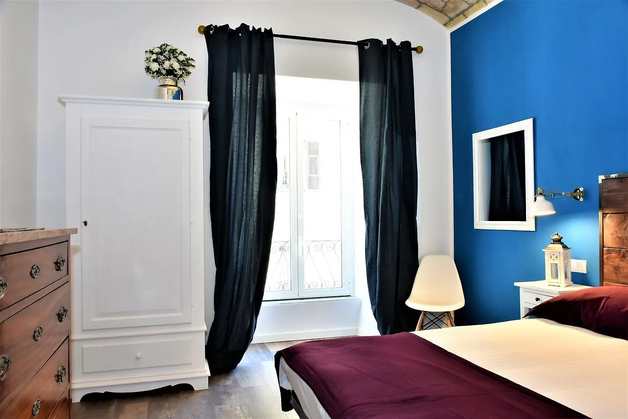 Apartment Coliseum Suites Rome Italy
